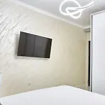 - Hf Building