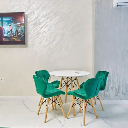 - Hf Building شقة
